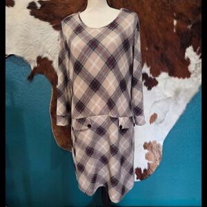 Robert Louis Plaid Long Sleeve Dress - Beige and Black